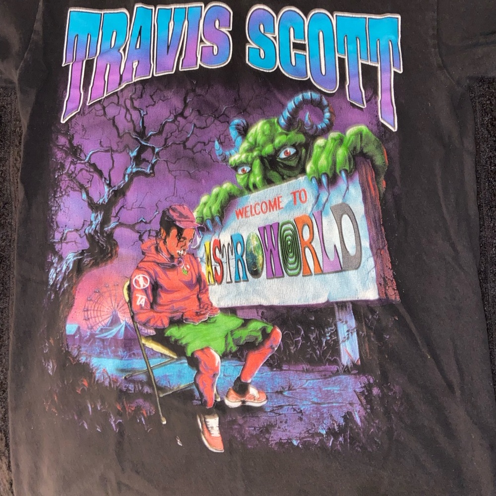 “WELCOME TO ASTROWORLD” Travis Scott T-Shirt